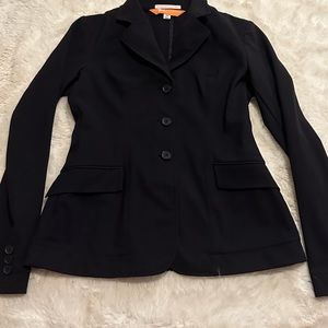 Black RJ Classics women’s 0short show coat